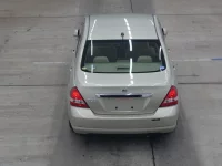 Nissan TIIDA LATIO лот № 2951 оценка 4  с аукциона в Японии 2