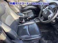 Mitsubishi OUTLANDER лот № 43157 оценка 3  с аукциона в Японии 6