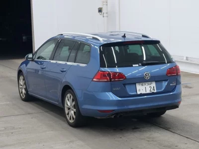 Volkswagen GOLF VARIANT