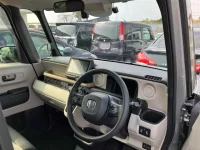 Honda N BOX лот № 49 оценка R  с аукциона в Японии 2