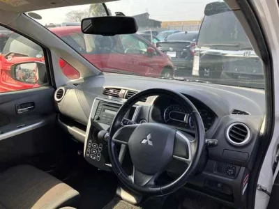 Mitsubishi EK CUSTOM