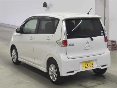 Mitsubishi EK CUSTOM