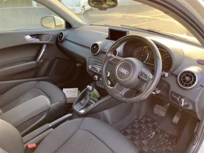 Audi A1  с аукциона в Японии