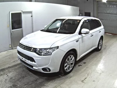 Mitsubishi OUTLANDER PHEV