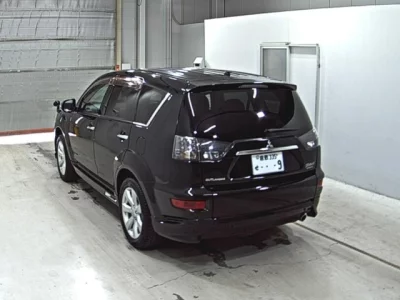 Mitsubishi OUTLANDER  с аукциона в Японии