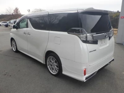 Toyota VELLFIRE  с аукциона в Японии
