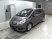 Honda FIT SHUTTLE лот № 2025 оценка 3.5  с аукциона в Японии 3