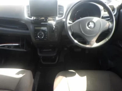 Mitsubishi DELICA D2