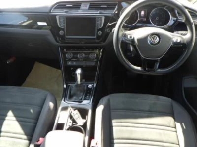 Volkswagen GOLF TOURAN