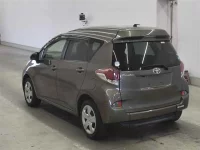 Toyota RACTIS лот № 25059 оценка 4  с аукциона в Японии 1