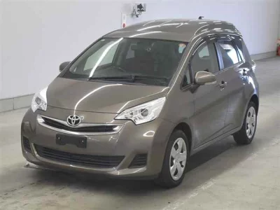 Toyota RACTIS  с аукциона в Японии