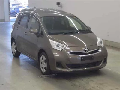 Toyota RACTIS  с аукциона в Японии
