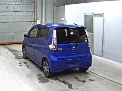 Mitsubishi EK CUSTOM