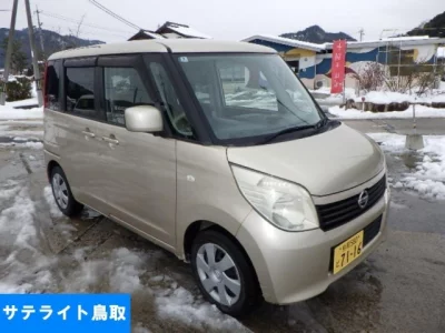 Nissan ROOX