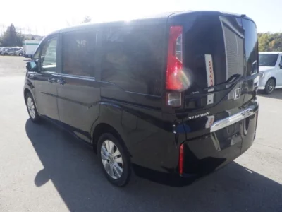 Honda STEP WAGON  с аукциона в Японии