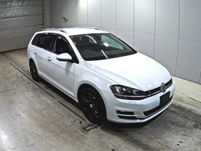 Volkswagen GOLF VARIANT