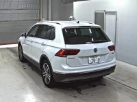 Volkswagen TIGUAN лот № 3145 оценка 4  с аукциона в Японии 1