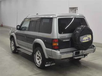 Mitsubishi PAJERO