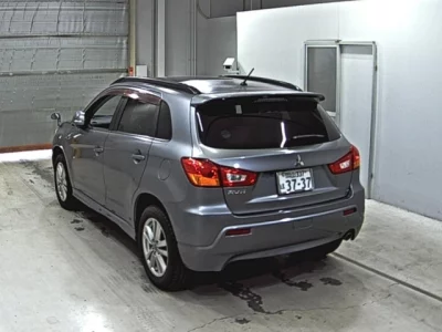 Mitsubishi RVR