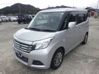 Suzuki SOLIO лот № 3801 оценка R  с аукциона в Японии 3