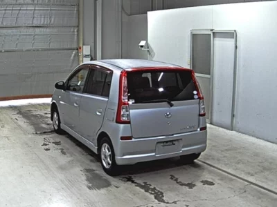 Daihatsu MIRA  с аукциона в Японии