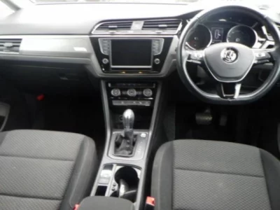 Volkswagen GOLF TOURAN