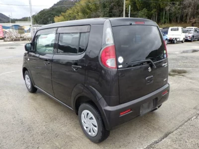 Suzuki MRWAGON