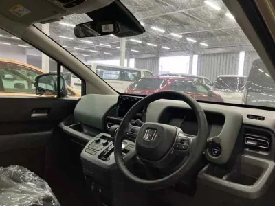 Honda FREED  с аукциона в Японии