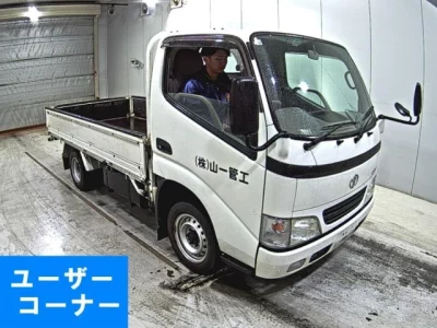 Toyota DYNA  с аукциона в Японии