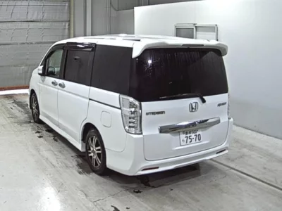 Honda STEP WAGON