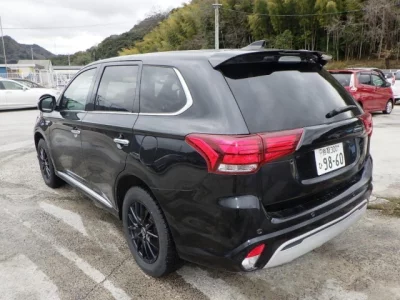 Mitsubishi OUTLANDER PHEV