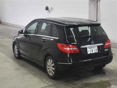 Mercedes-Benz B CLASS