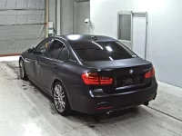 BMW 3-Series лот № 7095 оценка 3.5  с аукциона в Японии 1