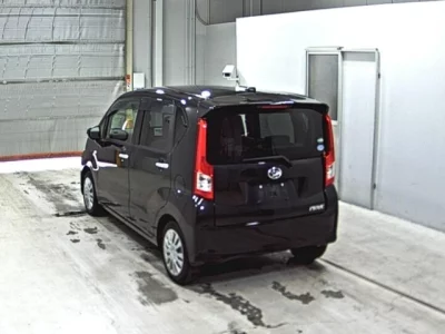 Daihatsu MOVE  с аукциона в Японии