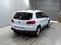 Volkswagen TIGUAN лот № 1400 оценка 4  с аукциона в Японии 4