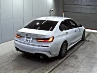 BMW 3-Series лот № 3221 оценка 4.5  с аукциона в Японии 4