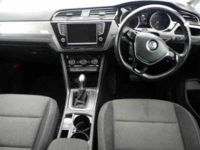 Volkswagen GOLF TOURAN