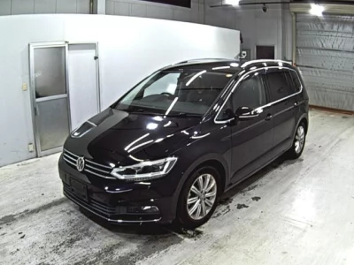 Volkswagen GOLF TOURAN