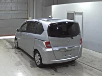 Honda FREED лот № 2202 оценка 3.5  с аукциона в Японии 1