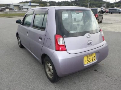 Daihatsu Esse
