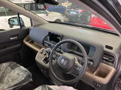 Honda FREED  с аукциона в Японии