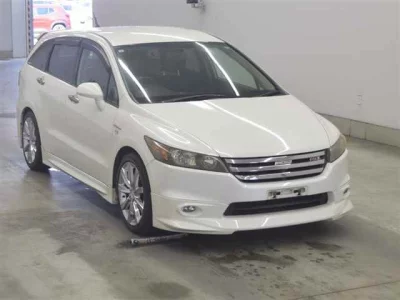 Honda STREAM  с аукциона в Японии