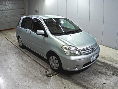 Toyota RAUM