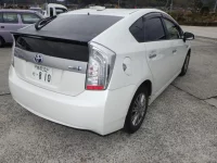 Toyota PRIUS PHV лот № 3904 оценка 3.5  с аукциона в Японии 4