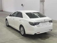 Toyota MARK X лот № 70284 оценка R  с аукциона в Японии 1
