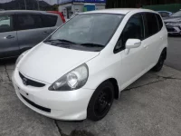 Honda FIT лот № 3895 оценка 3.5  с аукциона в Японии 3
