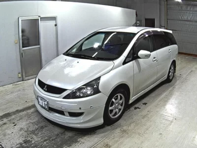 Mitsubishi GRANDIS