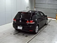 Volkswagen GOLF лот № 9372 оценка 3.5  с аукциона в Японии 4