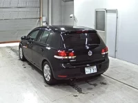 Volkswagen GOLF лот № 9372 оценка 3.5  с аукциона в Японии 1
