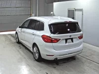 BMW 2-Series лот № 7115 оценка 4.5  с аукциона в Японии 1